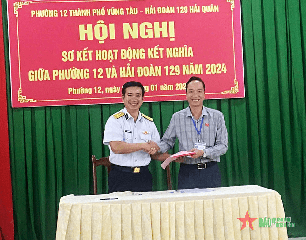Tăng cường phối hợp giữa Hải đoàn 129 (Quân chủng Hải quân) với phường 12 (TP Vũng Tàu)