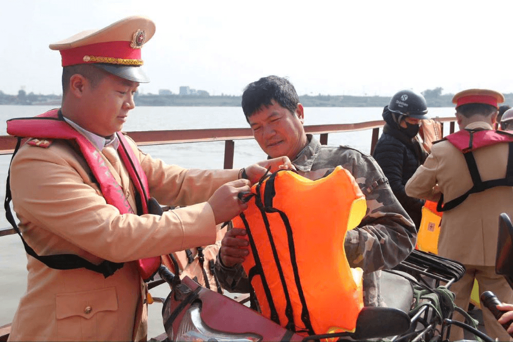 Phát huy hiệu quả mô hình "Bến khách an toàn giao thông"