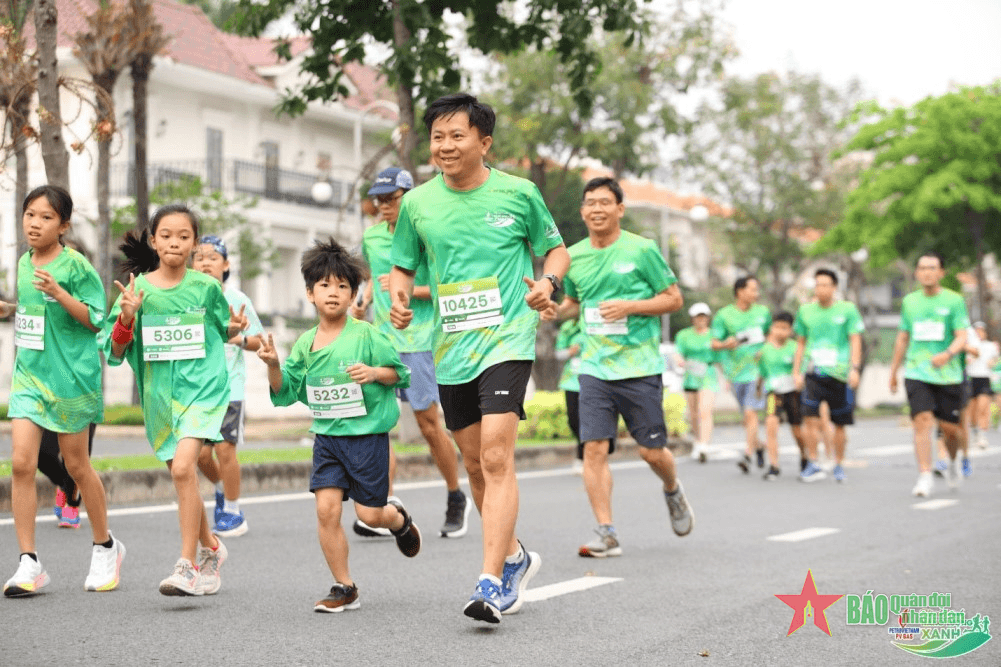 2.000 vận động viên tham gia Hành trình năng lượng xanh