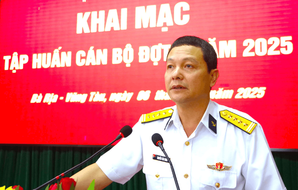 Vùng 2 Hải quân tập huấn cán bộ đợt 1 năm 2025