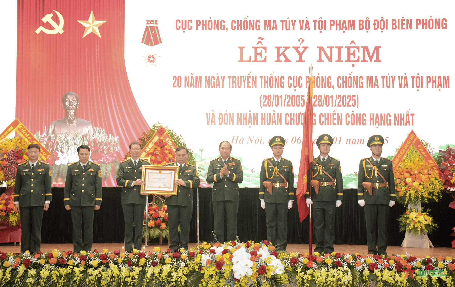Cục Phòng, chống ma túy và tội phạm Bộ đội Biên phòng đón nhận Huân chương Chiến công hạng nhất