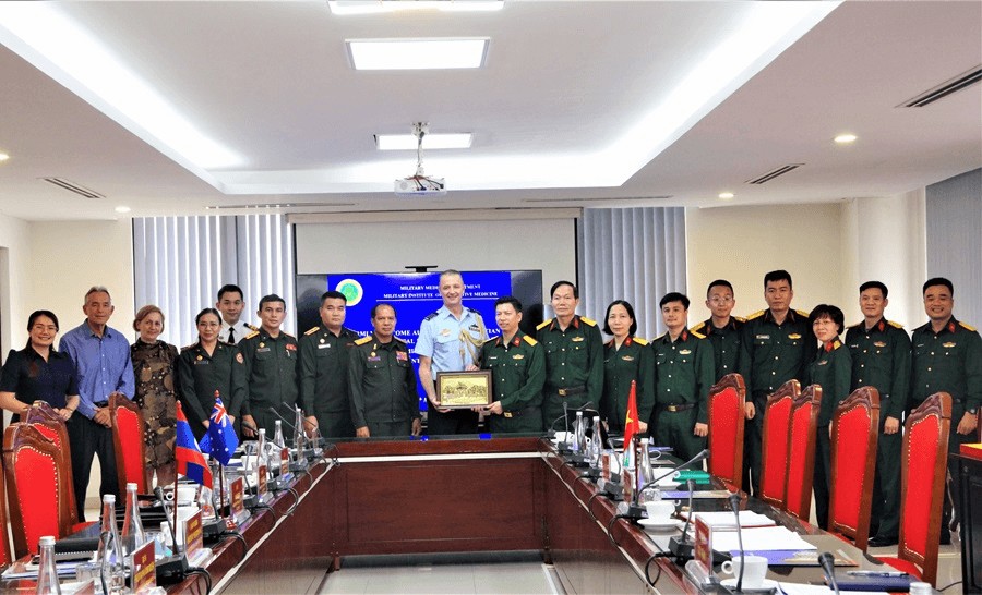 Lấy nghiên cứu khoa học làm "đòn bẩy" chất lượng chuyên môn