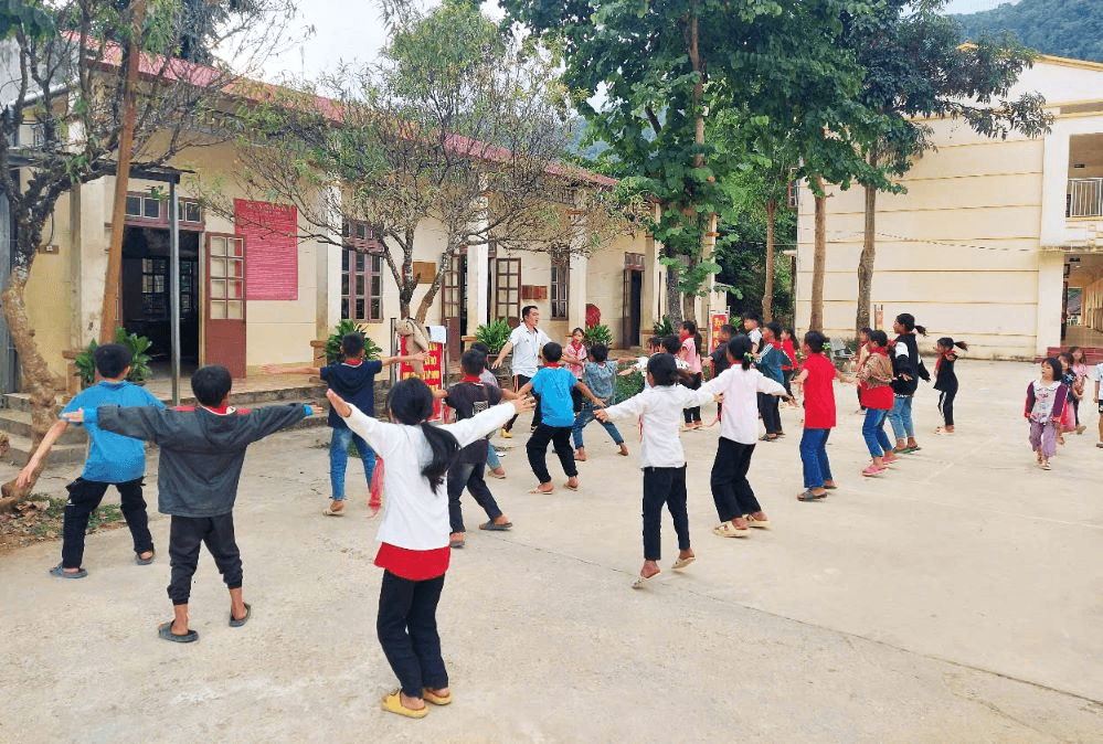 Về đề xuất bỏ quy định kỷ luật đảng viên sinh con thứ 3