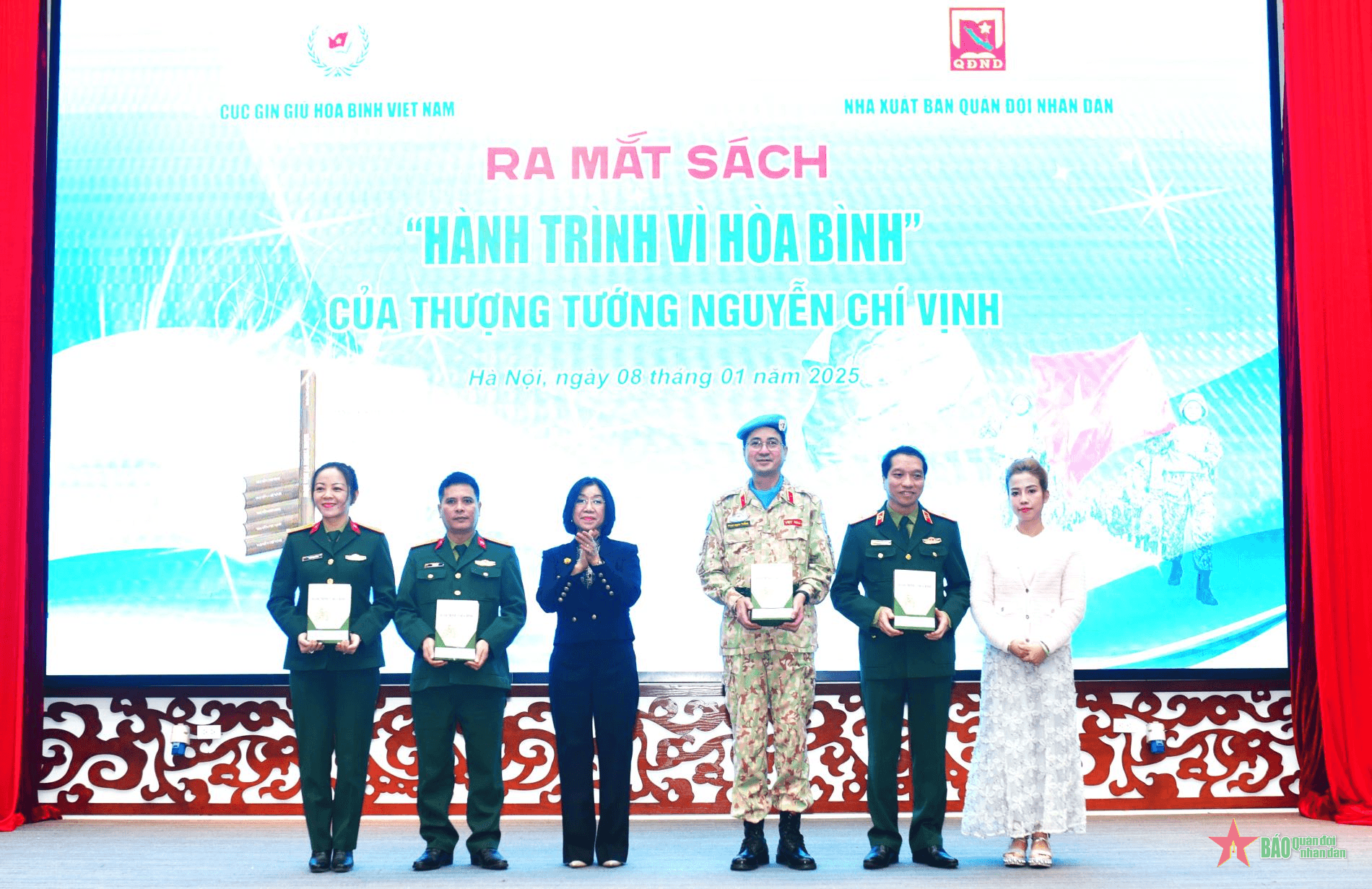 Ra mắt sách “Hành trình vì hòa bình” của cố Thượng tướng Nguyễn Chí Vịnh