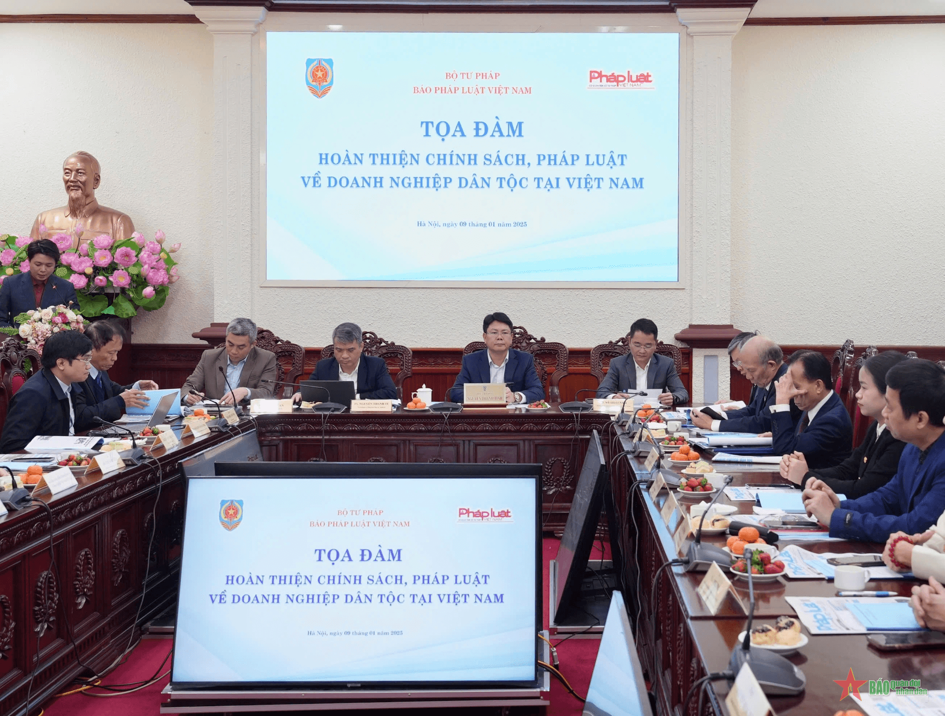Tọa đàm đầu tiên về chính sách cho doanh nghiệp dân tộc