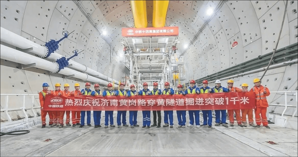 Trung Quốc lập kỳ tích xây dựng đường hầm dưới nước lớn nhất thế giới
