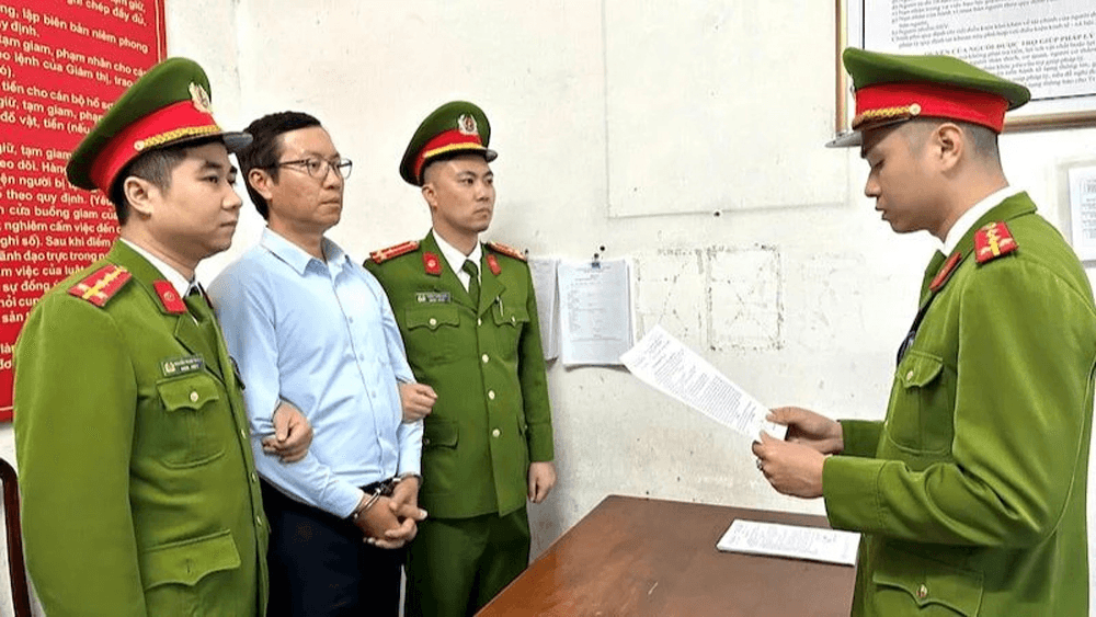 Khởi tố, bắt tạm giam nguyên Tổng giám đốc Công ty cổ phần xi măng Hạ Long