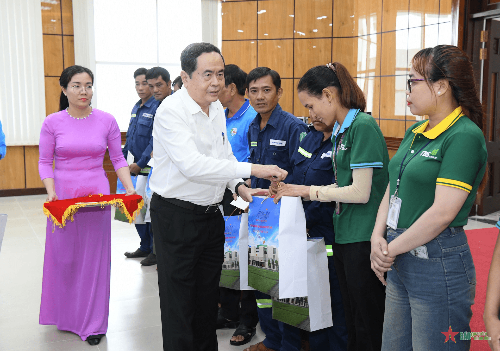 Chủ tịch Quốc hội Trần Thanh Mẫn: Trà Vinh cần quan tâm, chăm lo nâng cao đời sống vật chất, tinh thần của người dân