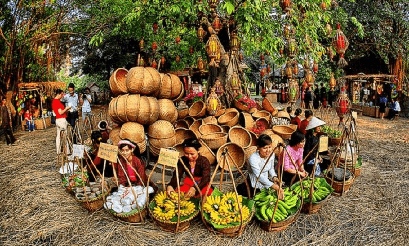 Những ngày theo mẹ ra chợ