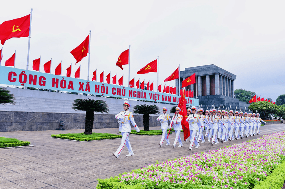 Phấn đấu hoàn thành xuất sắc nhiệm vụ cao cả, đặc biệt