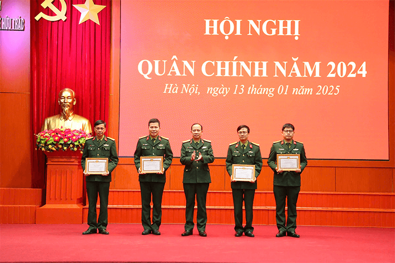Bệnh viện Bỏng Quốc gia Lê Hữu Trác tổ chức Hội nghị Quân chính năm 2024