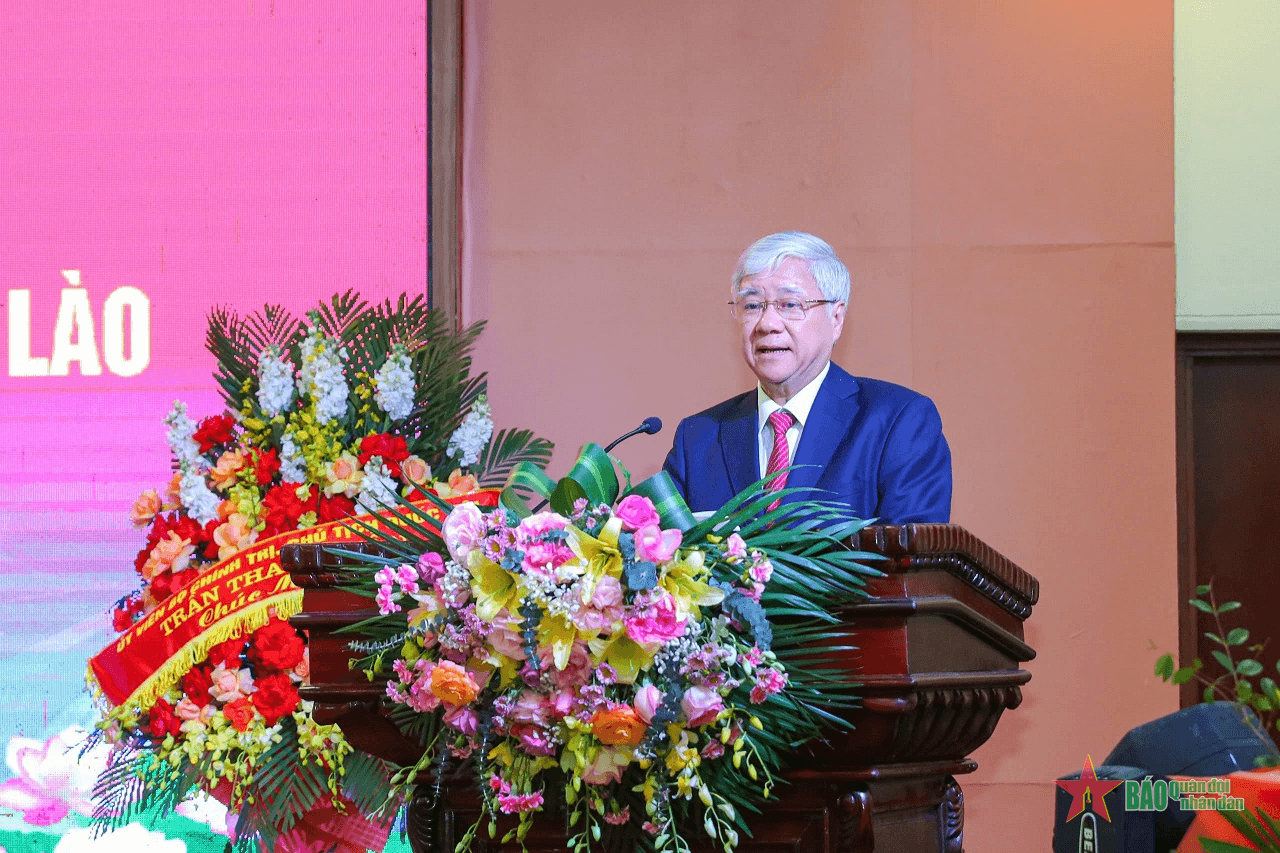Cầu nối gắn kết, vun đắp tình hữu nghị Việt Nam-Lào