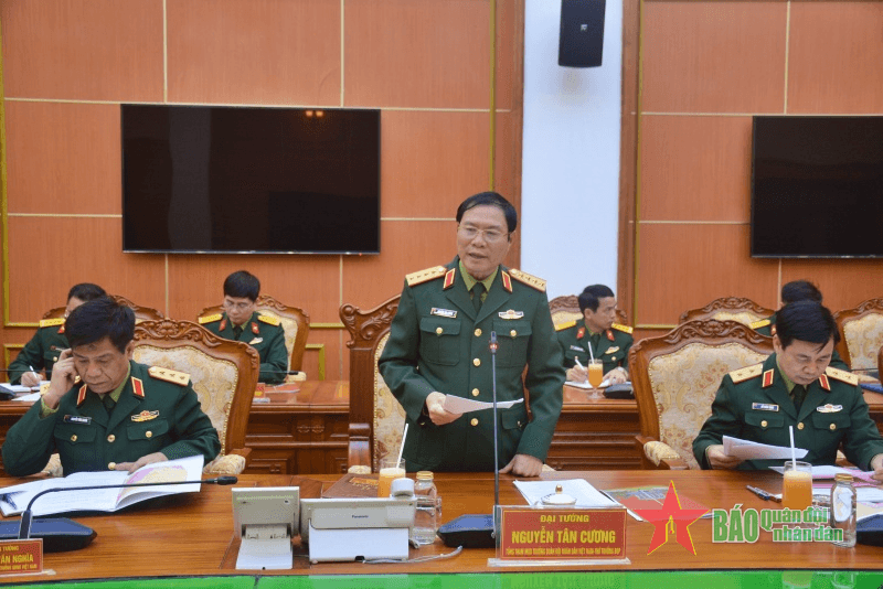 Nghiên cứu phương án điều chuyển nhiệm vụ của Trung đoàn 375 về Bộ tư lệnh Bảo vệ Lăng Chủ tịch Hồ Chí Minh