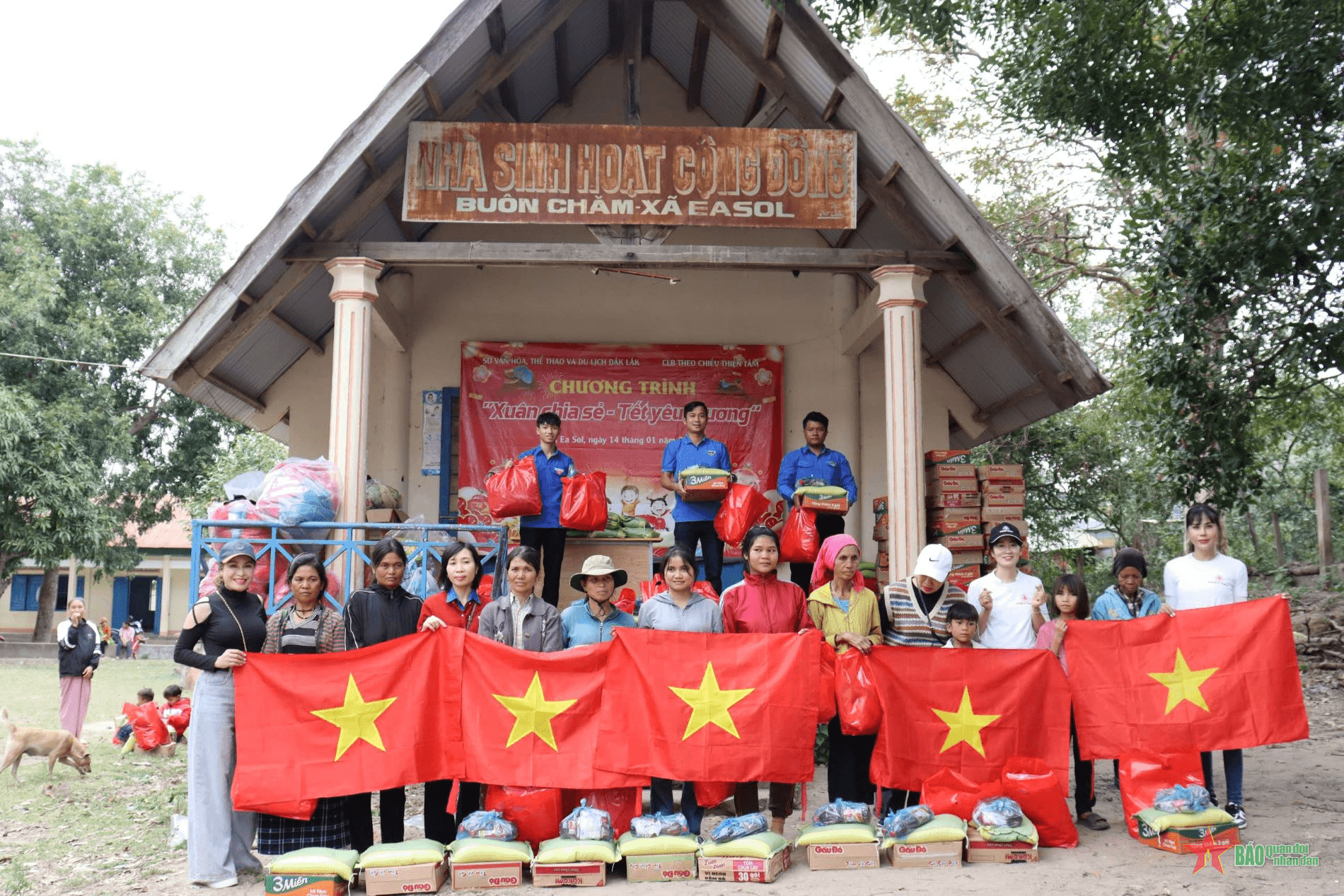 Lan tỏa hơi ấm mùa xuân
