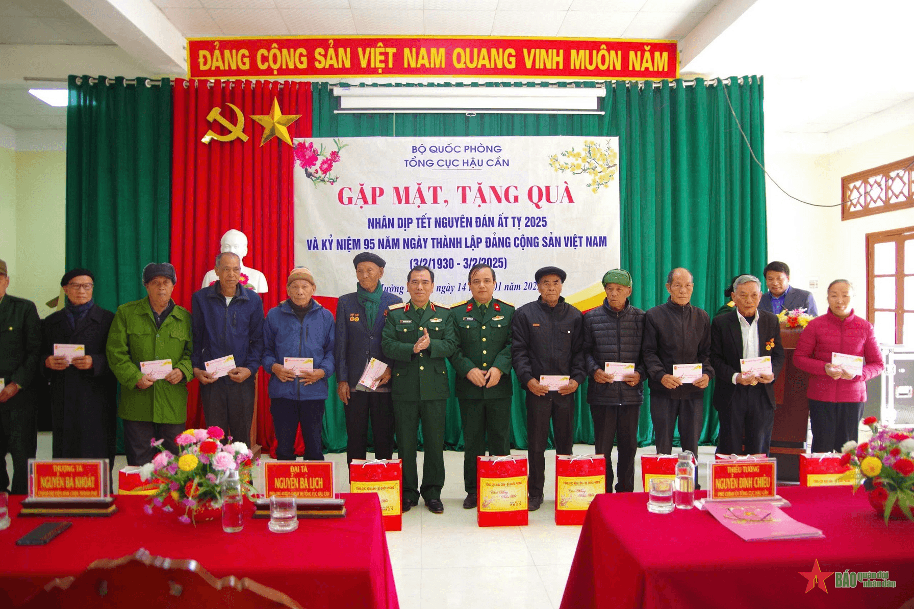 Tổng cục Hậu cần tổ chức hoạt động tri ân tại Điện Biên