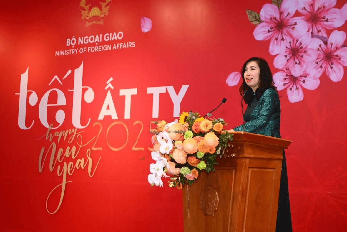 Bộ Ngoại giao gặp gỡ các cơ quan đại diện và báo chí nước ngoài thường trú tại Việt Nam