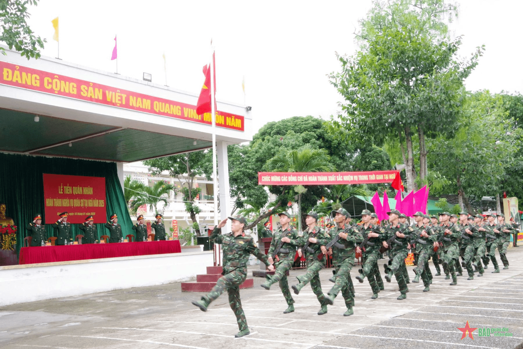 Các đơn vị ở Khánh Hòa, Phú Yên tiễn quân nhân hoàn thành nghĩa vụ quân sự