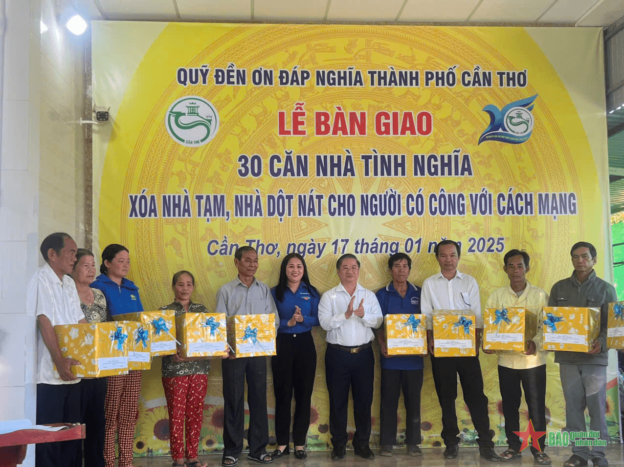 Cần Thơ: Bàn giao 30 nhà tình nghĩa tại huyện Thới Lai