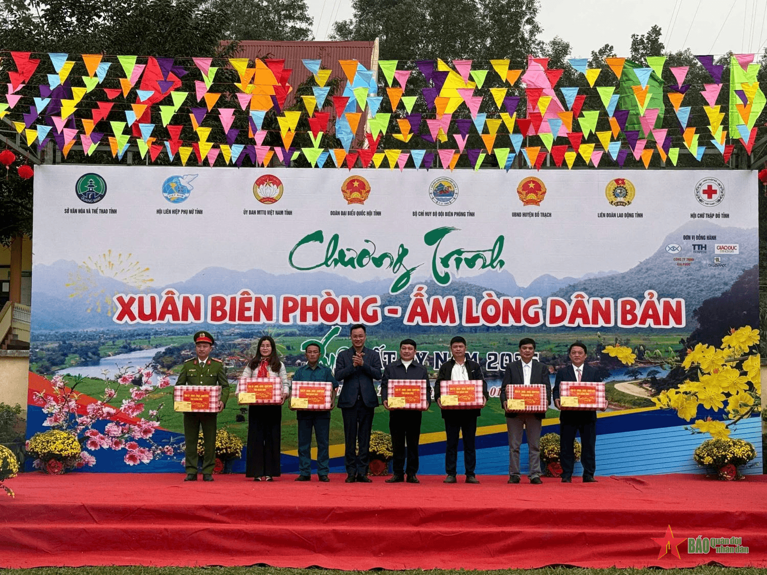 Bộ đội Biên phòng Quảng Bình tổ chức Chương trình “Xuân Biên phòng - Ấm lòng dân bản”