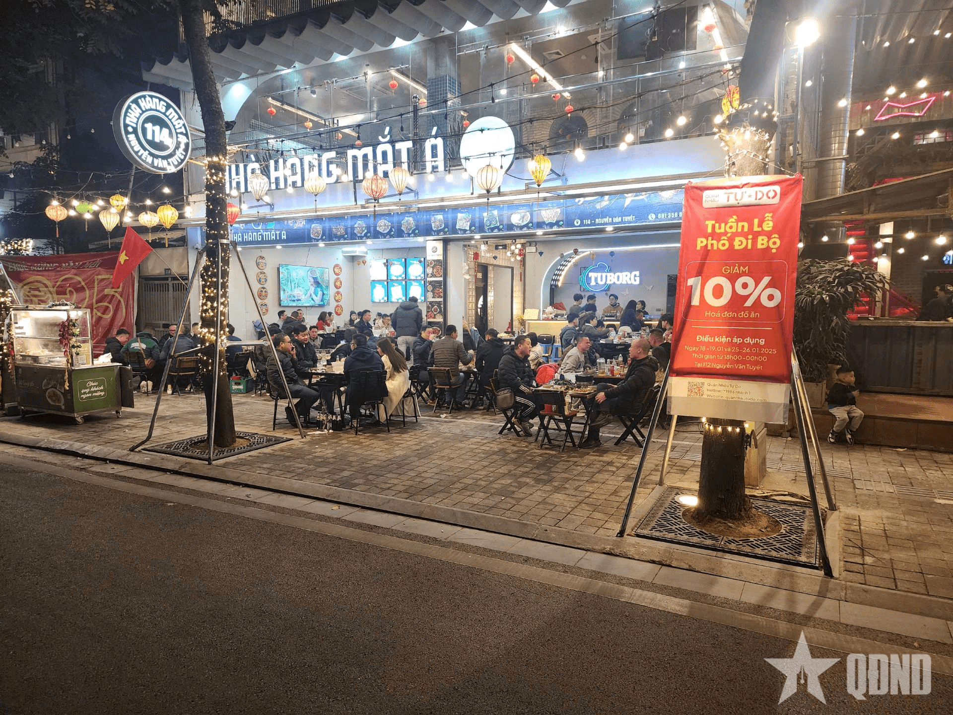 Hà Nội: Tuyến phố ẩm thực Nguyễn Văn Tuyết chính thức khai trương