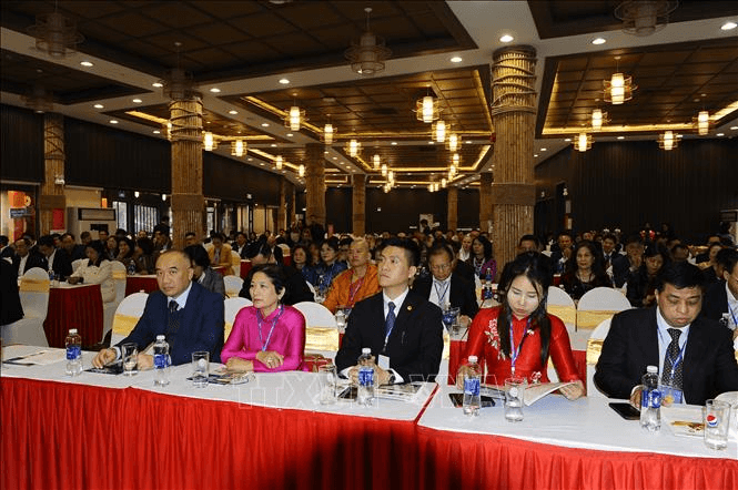 Xuân Quê hương 2025: Đoàn kiều bào tìm hiểu tiềm năng, cơ hội đầu tư, kinh doanh tại Hưng Yên