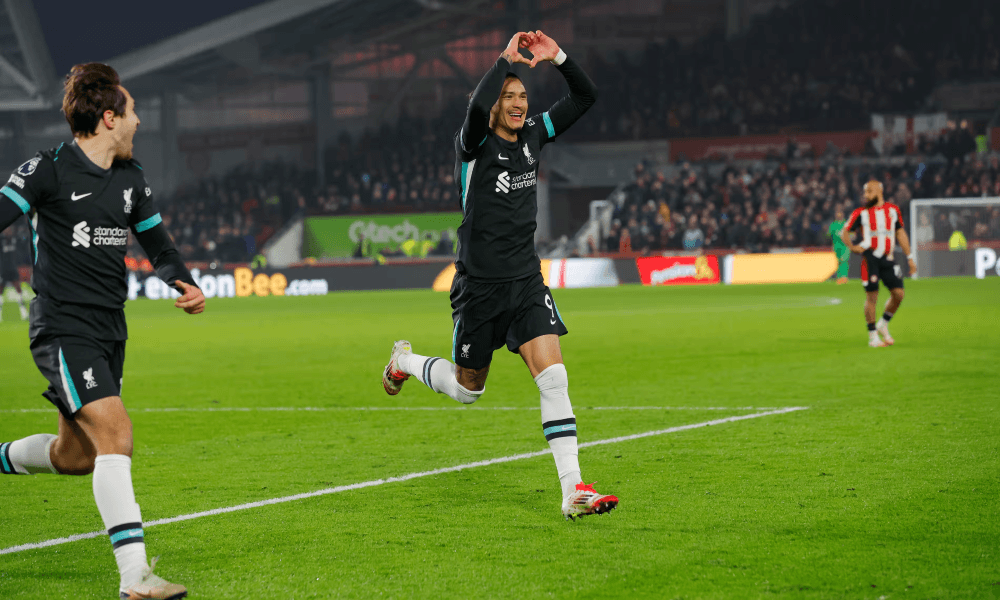 Tin thể thao (19-1): Arsenal, Barcelona chia điểm, Liverpool thắng nhọc