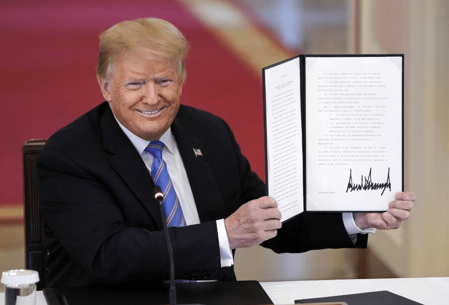 Khi nào thì sắc lệnh hành pháp của ông Donald Trump có hiệu lực?