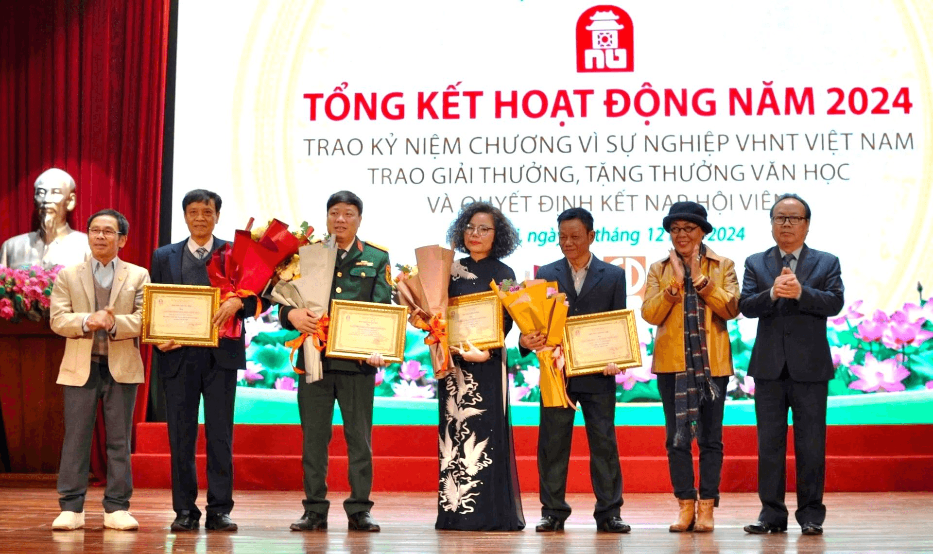 Tâm huyết, cần mẫn với văn chương
