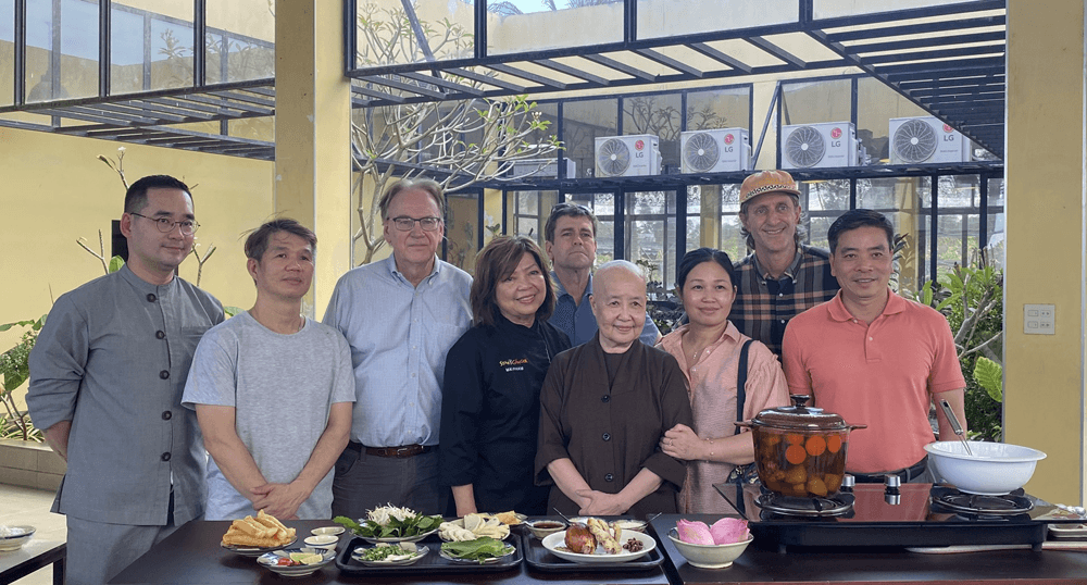 Lãng phí ăn uống từ hệ lụy no bụng, đói con mắt - Bài 3: Nâng cao nhận thức cộng đồng về thực hành tiết kiệm (Tiếp theo và hết)