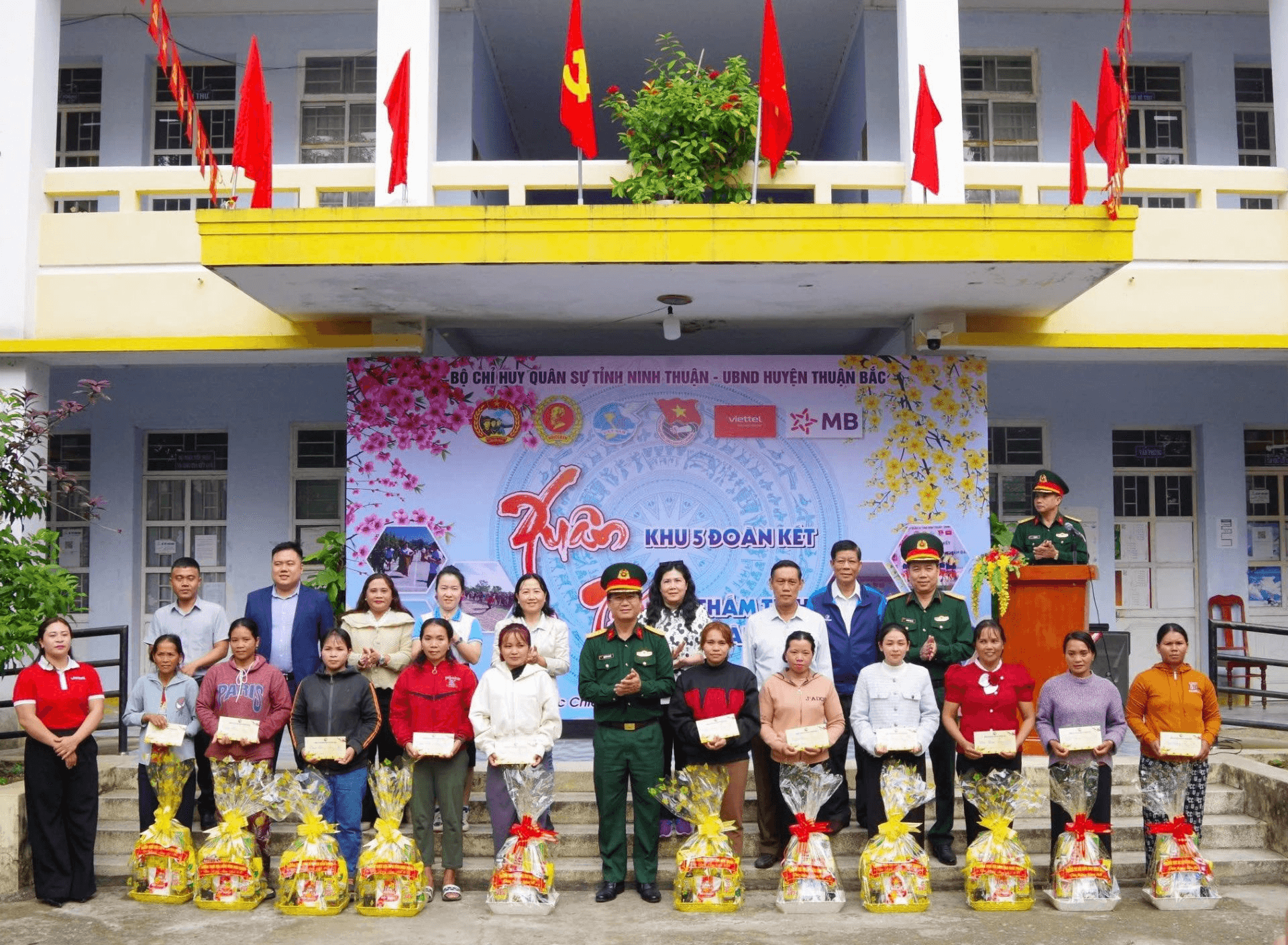 Xuân về trên vùng cao Phước Chiến