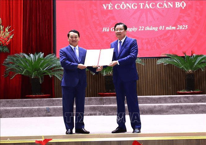 Đồng chí Hầu A Lềnh giữ chức Bí thư Tỉnh ủy Hà Giang