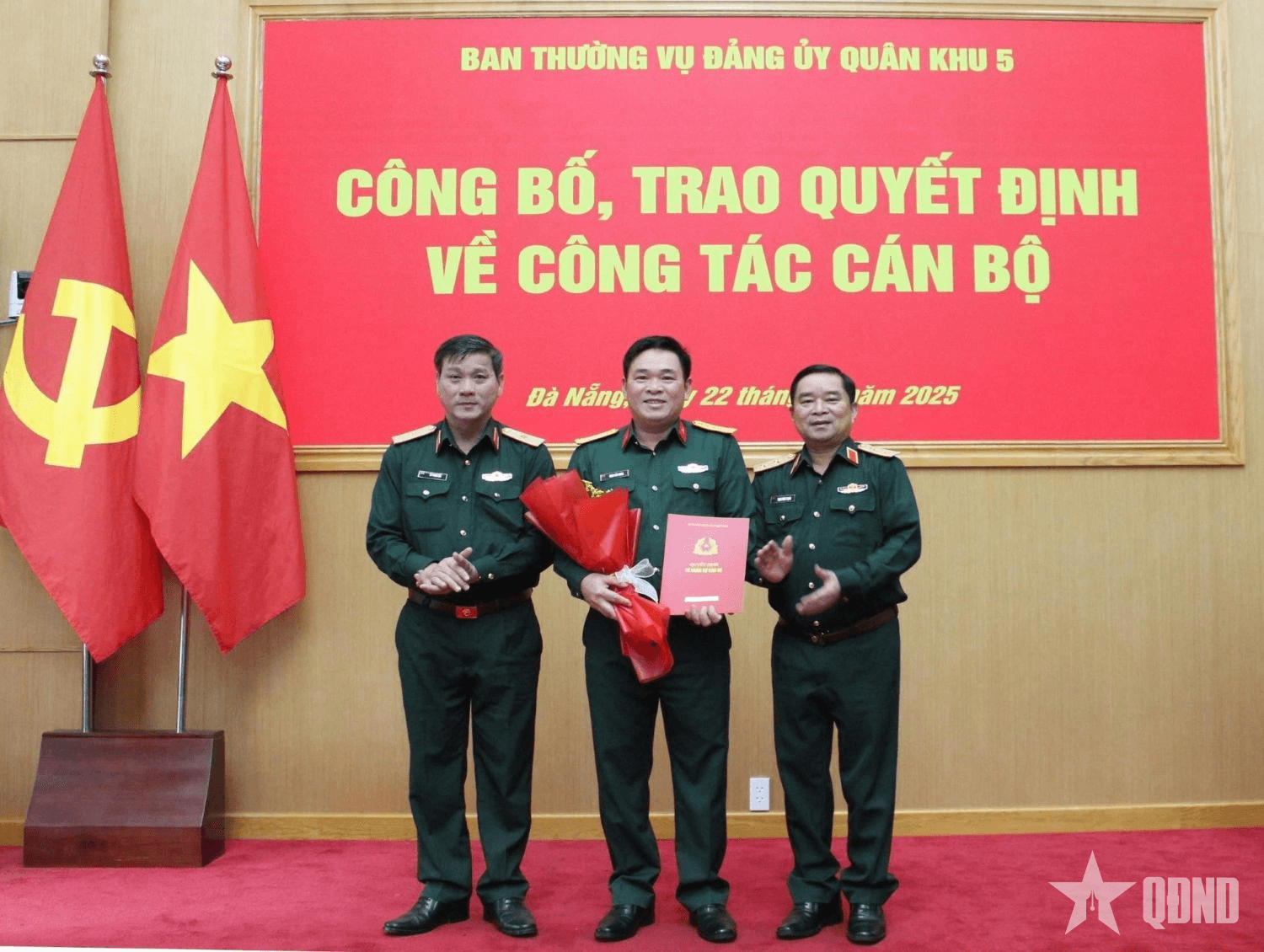 Đại tá Đinh Văn Hưng giữ chức Chính ủy Bộ CHQS tỉnh Khánh Hòa