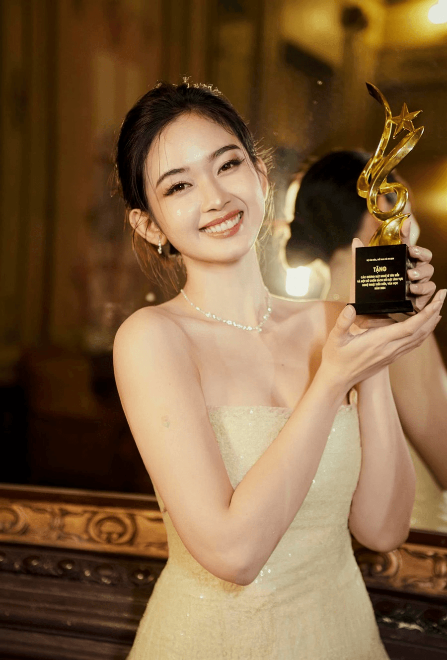 “Nàng thơ” Ngọc Xuân