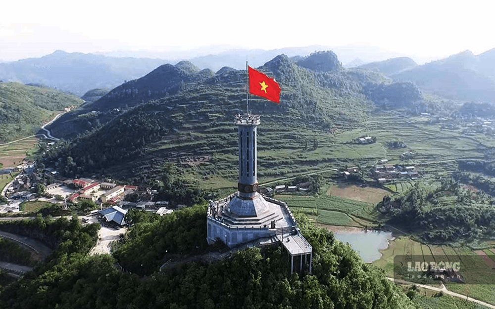 Xuân về trên các điểm cực thiêng liêng của Tổ quốc - Bài 4: Hùng vĩ nơi cực Bắc (tiếp theo và hết)