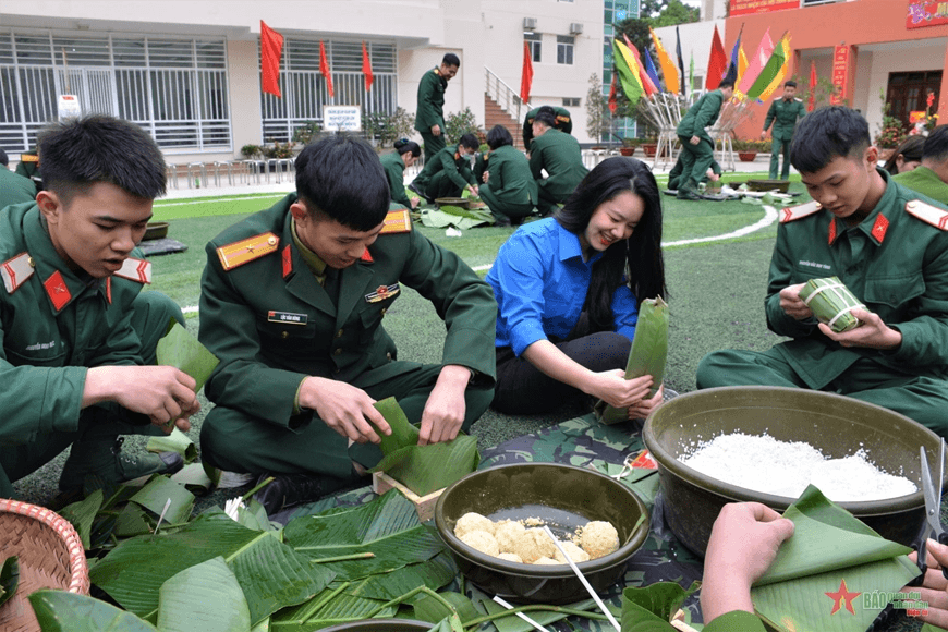 Bánh chưng Tết cộng đồng