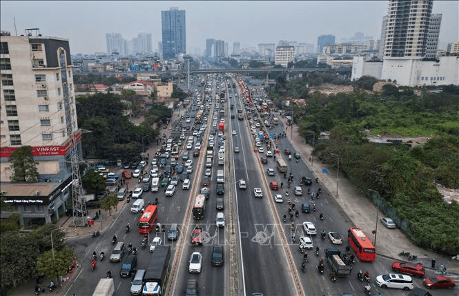 Tăng cường tuần tra, chống ùn tắc tại các cửa ngõ của Hà Nội và TP Hồ Chí Minh