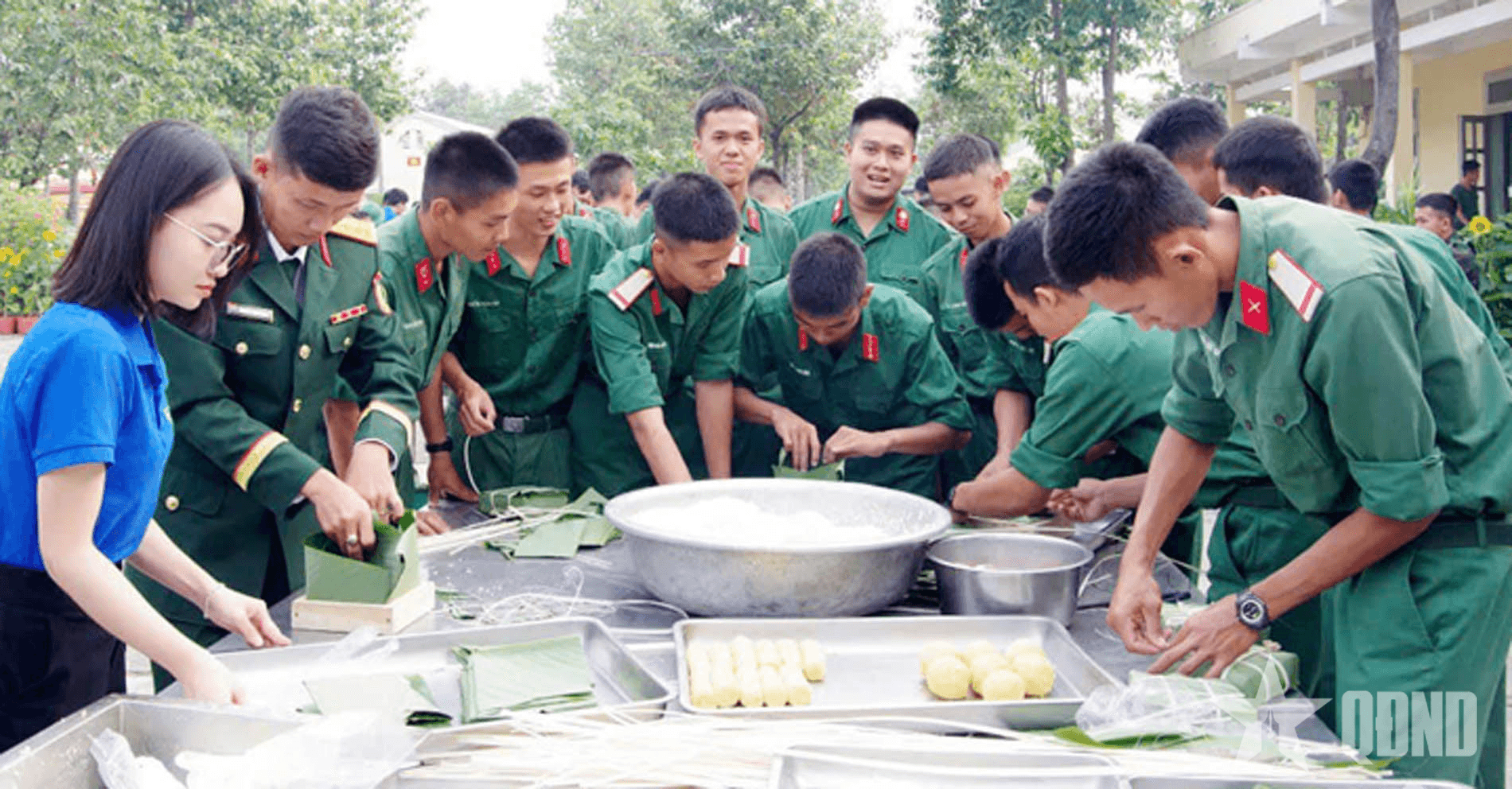 Sôi nổi Hội thi gói bánh chưng, bánh tét tại Sư đoàn 309