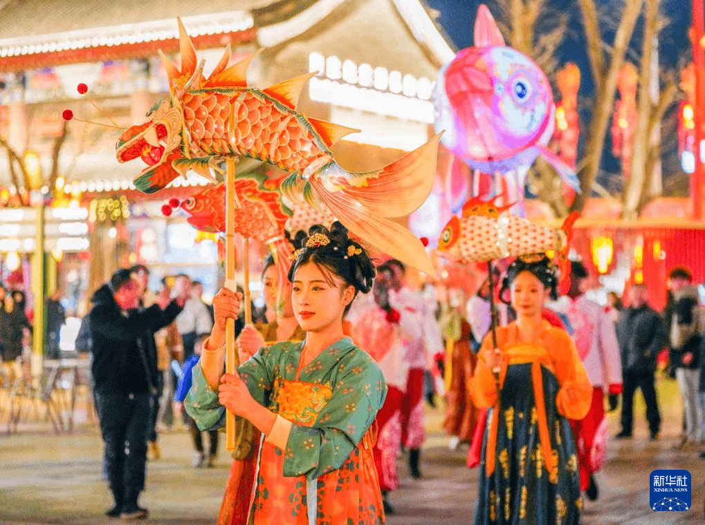 Không khí đón Giao thừa ở Trung Quốc