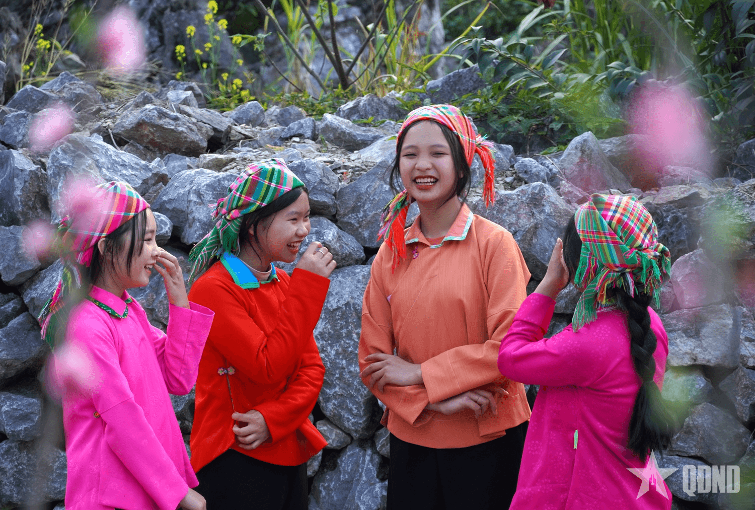 Sắc xuân biên giới Sơn Vĩ