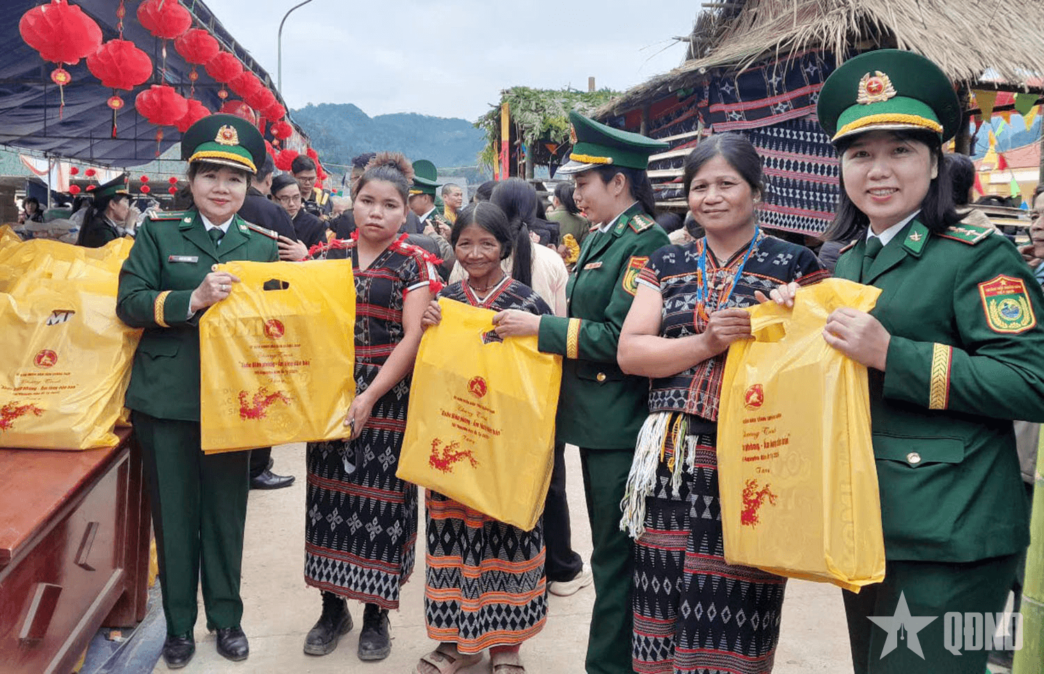 Mùa Xuân này, biên giới Tr’hy đẹp biết bao