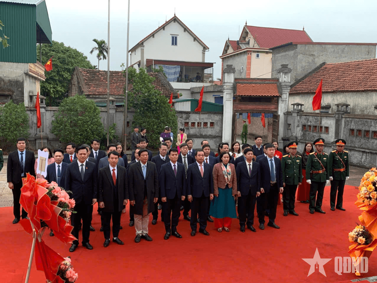 Dâng hương tại nơi thành lập Đảng bộ tỉnh Hải Dương