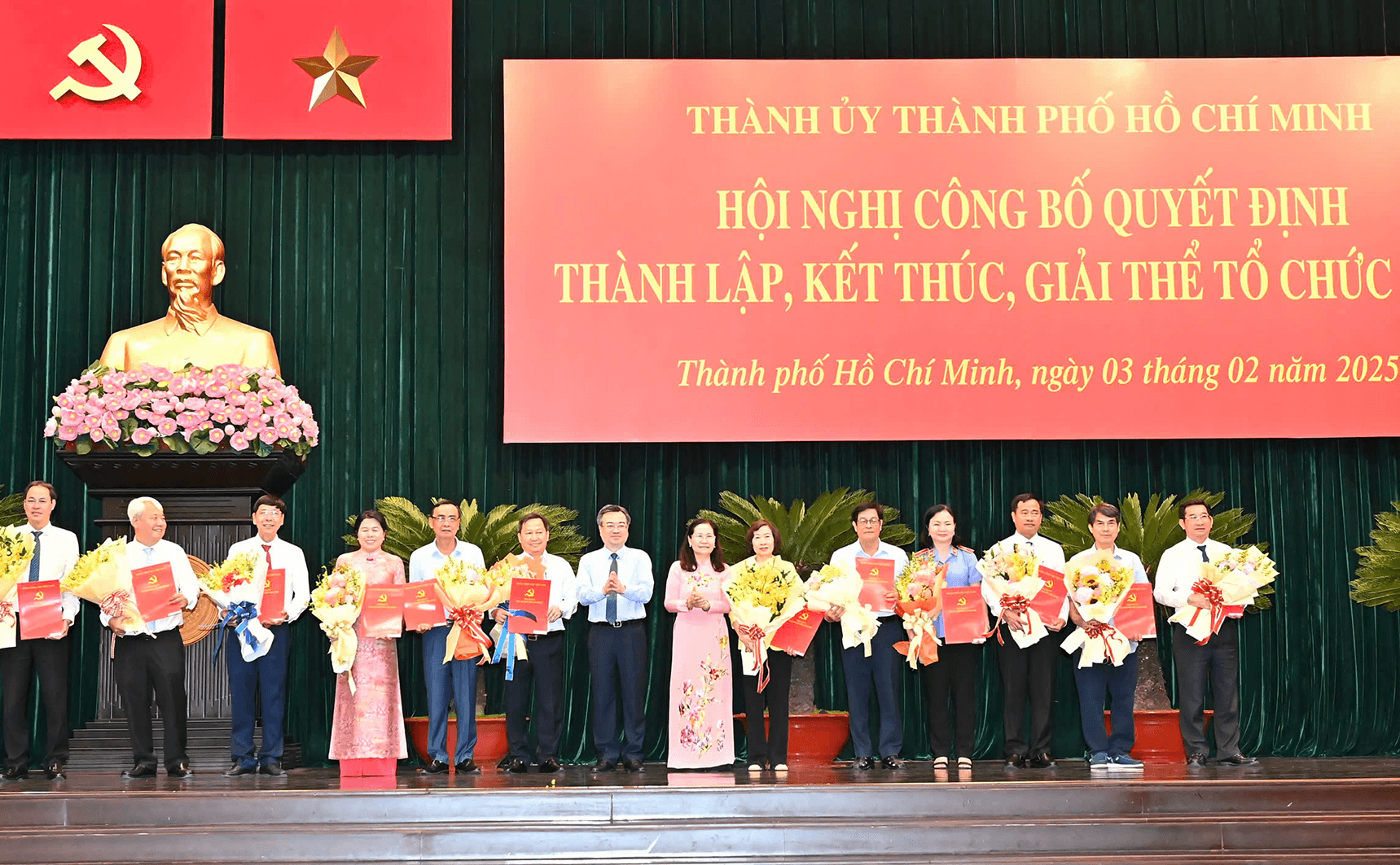 Thành ủy TP Hồ Chí Minh công bố thành lập, kết thúc, giải thể các tổ chức Đảng