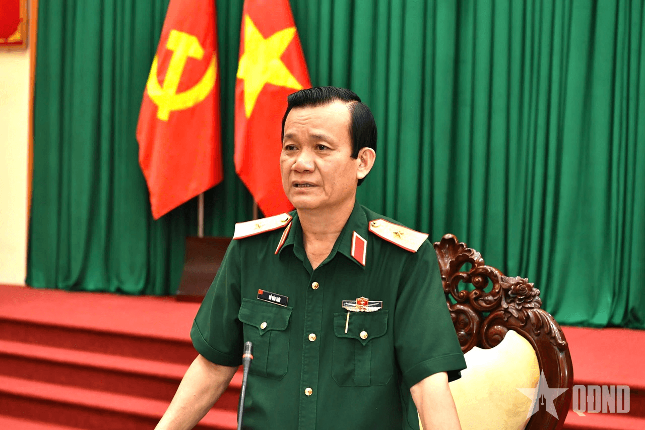 Bàn giao chức trách, nhiệm vụ Chủ nhiệm Chính trị Quân khu 9

​