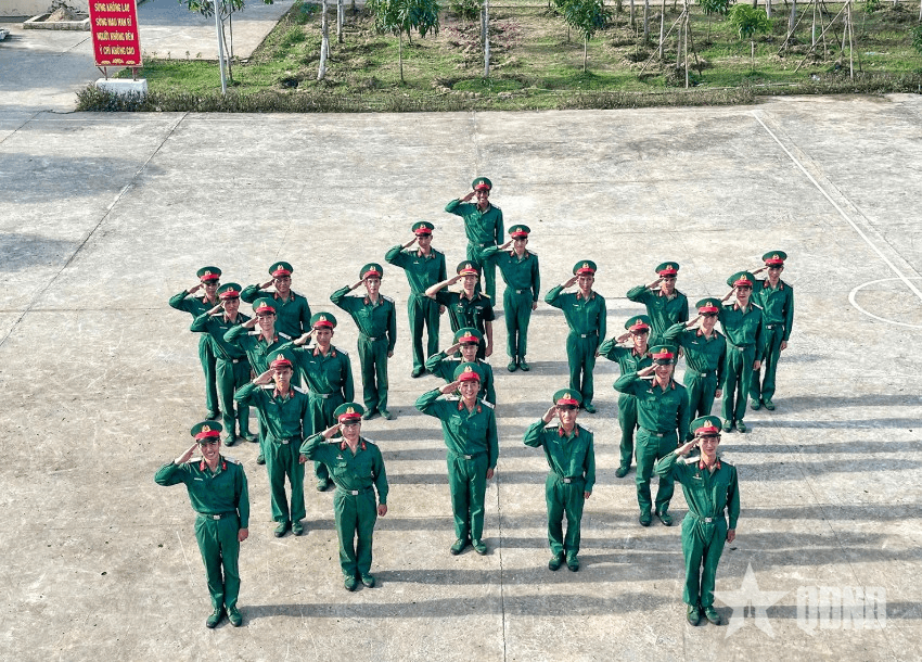 Lính trẻ hôm nay