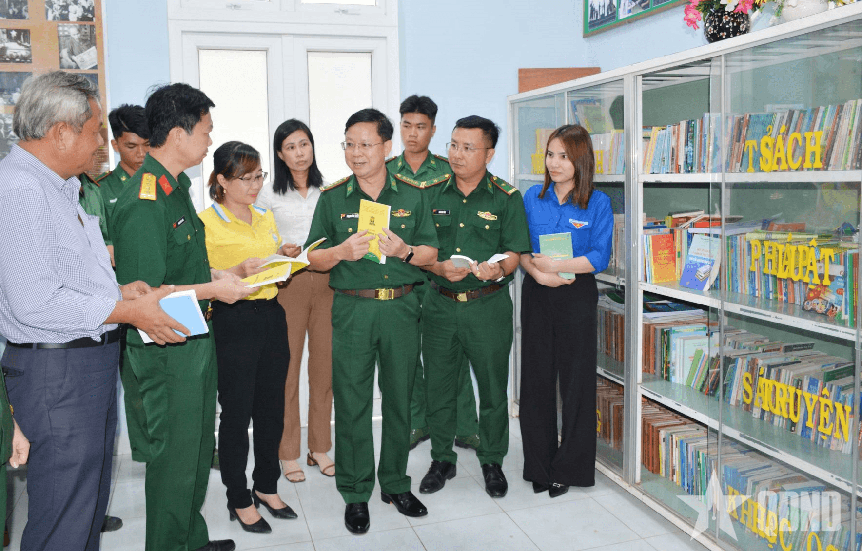 Tuyên truyền, phổ biến pháp luật hiệu quả nhờ gắn bó với nhân dân