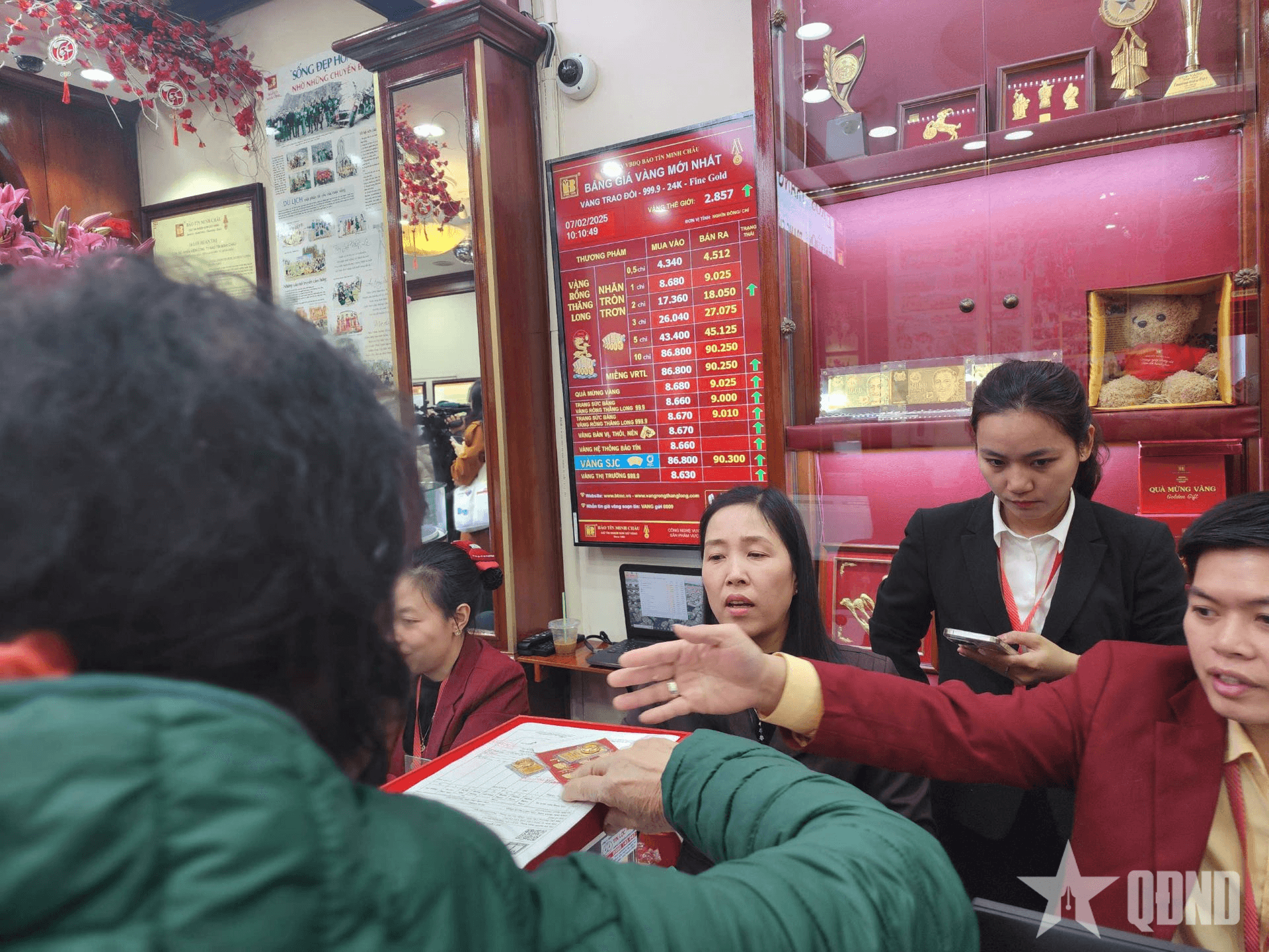Cần lưu ý những gì khi mua vàng lấy may trong ngày vía Thần tài?