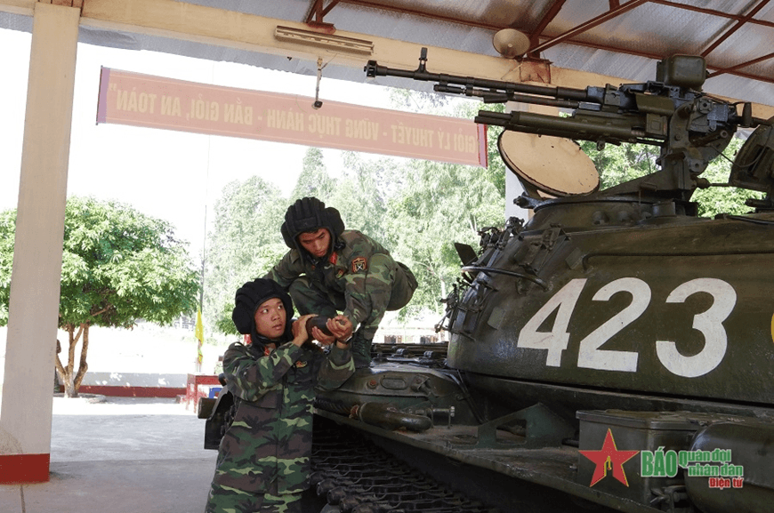 Trường Sĩ quan Tăng thiết giáp: Nhiều mô hình thi đua “dạy tốt, học tốt” hiệu quả