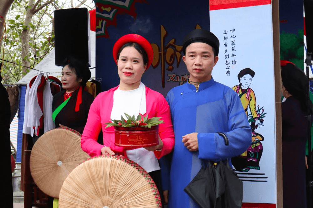 Hàng nghìn du khách tham dự Lễ hội Lim