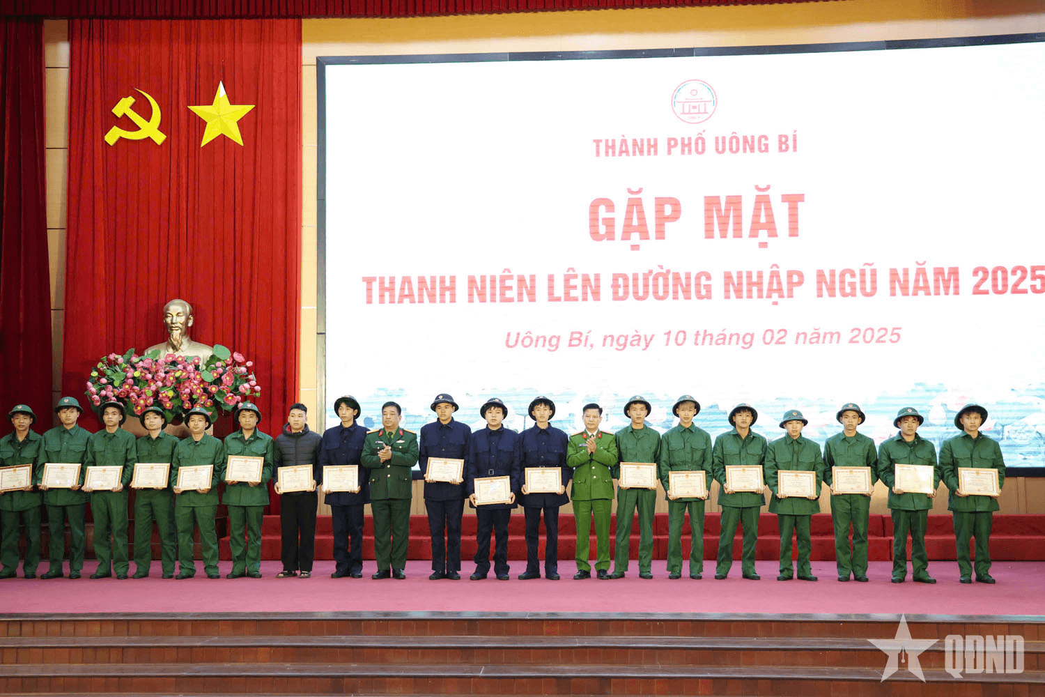Thành phố Uông Bí gặp mặt thanh niên chuẩn bị lên đường nhập ngũ năm 2025