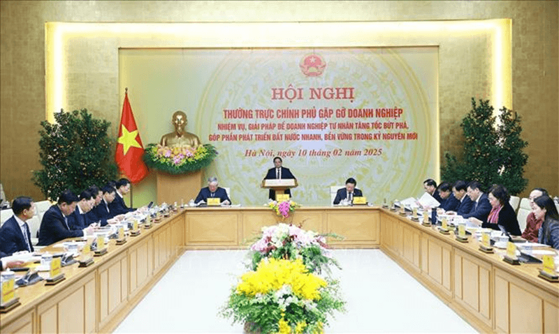 Thủ tướng Phạm Minh Chính chủ trì Hội nghị Thường trực Chính phủ với doanh nghiệp hàng đầu đất nước